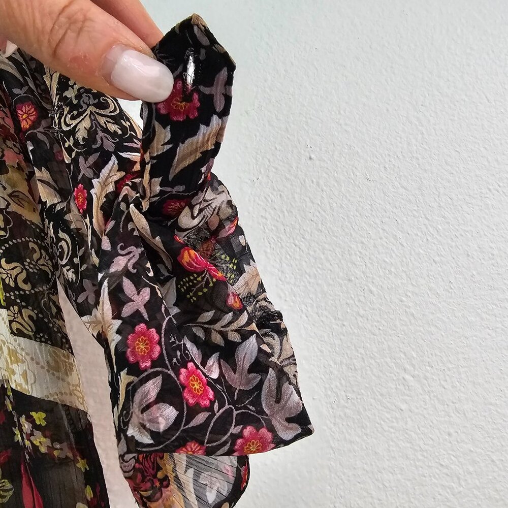 Band of Gypsies Womens Sz XS Sheer Floral Roll Tab Sleeve Blouse Casual Boho Top - Picture 8 of 12